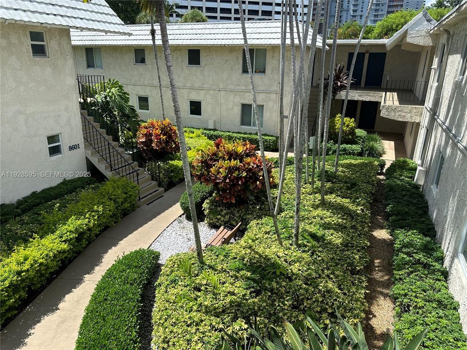 В аренду: $1,850 (1 спален, 1 ванн, 574 Квадратных фут)