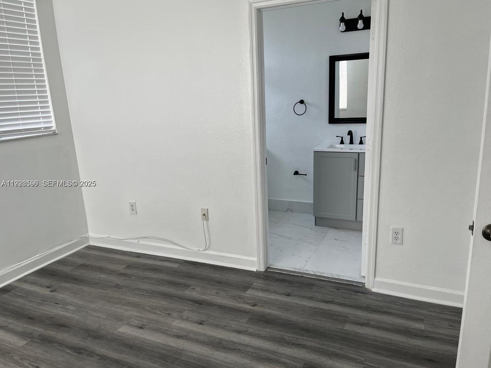 En Renta: $2,700 (3 camas, 2 baños, 1280 Pies cuadrados)