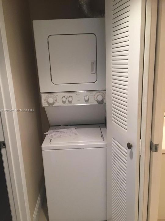 En Renta: $2,100 (2 camas, 2 baños, 1137 Pies cuadrados)