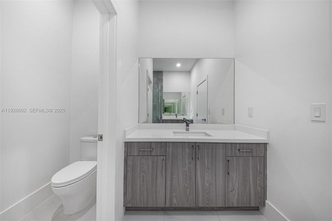 En Renta: $10,500 (3 camas, 3 baños, 2112 Pies cuadrados)