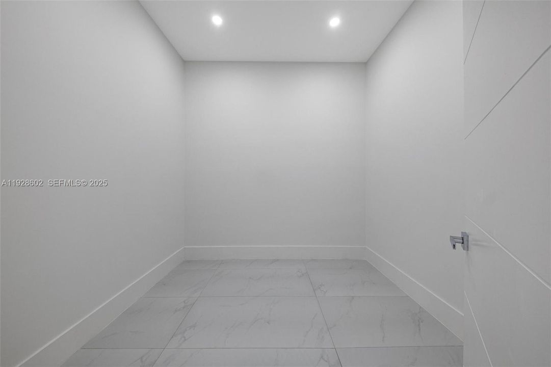 En Renta: $10,500 (3 camas, 3 baños, 2112 Pies cuadrados)