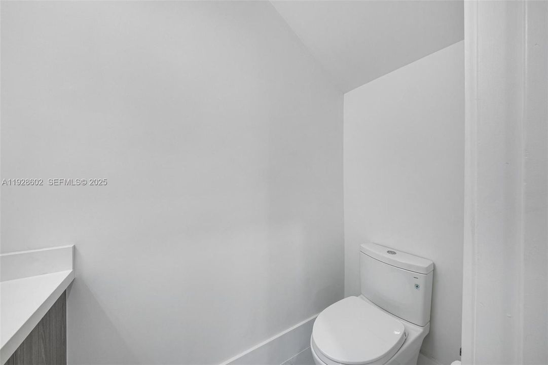 En Renta: $10,500 (3 camas, 3 baños, 2112 Pies cuadrados)