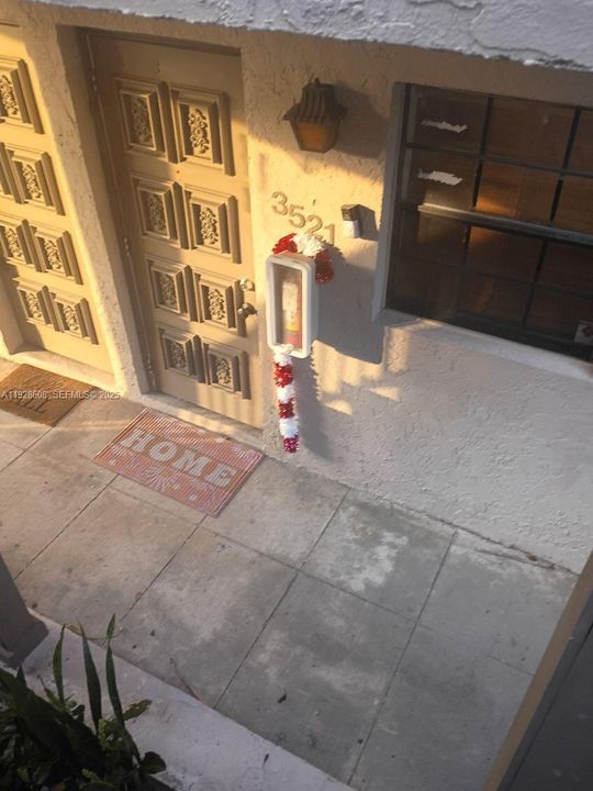 For Sale: $145,000 (2 beds, 2 baths, 925 Square Feet)