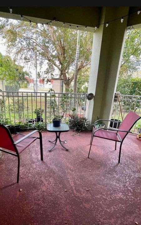 For Rent: $3,300 (3 beds, 2 baths, 1319 Square Feet)