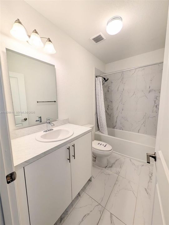 For Rent: $2,600 (4 beds, 3 baths, 1730 Square Feet)