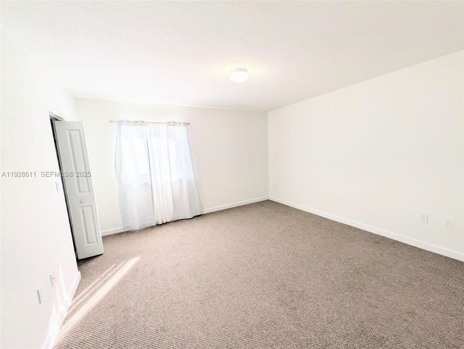 For Rent: $2,600 (4 beds, 3 baths, 1730 Square Feet)