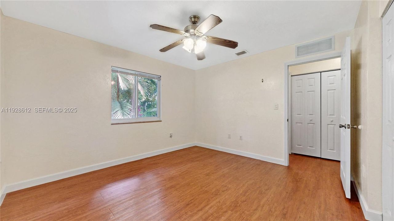 出租: $3,800 (3 贝兹, 2 浴室, 2262 平方英尺)