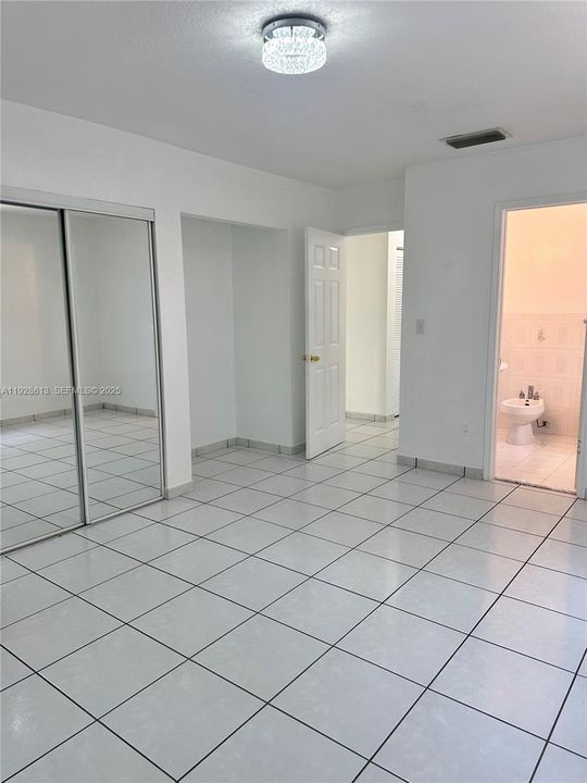 En Renta: $3,200 (3 camas, 2 baños, 2079 Pies cuadrados)