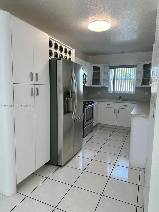 En Renta: $3,200 (3 camas, 2 baños, 2079 Pies cuadrados)