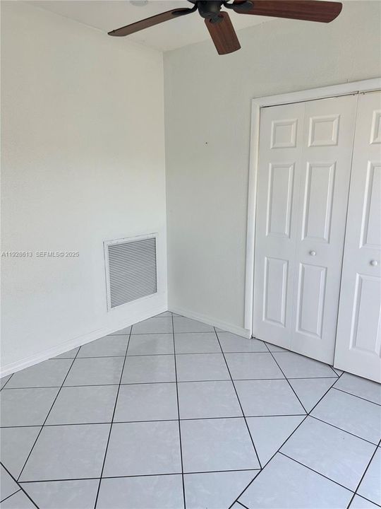 En Renta: $3,200 (3 camas, 2 baños, 2079 Pies cuadrados)