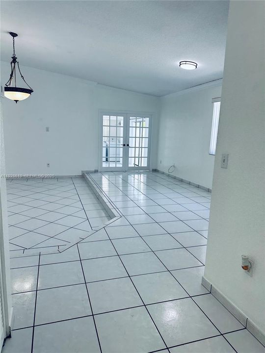 En Renta: $3,200 (3 camas, 2 baños, 2079 Pies cuadrados)