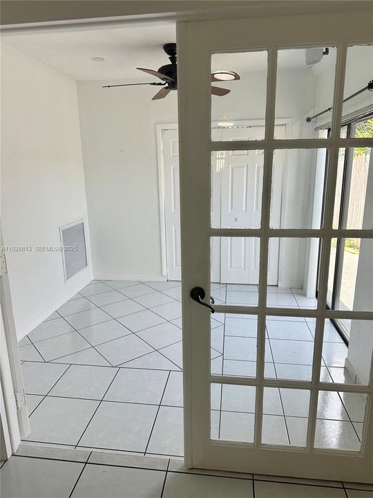 En Renta: $3,200 (3 camas, 2 baños, 2079 Pies cuadrados)