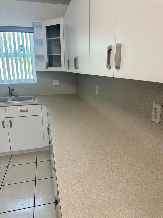 En Renta: $3,200 (3 camas, 2 baños, 2079 Pies cuadrados)