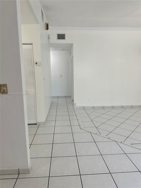 En Renta: $3,200 (3 camas, 2 baños, 2079 Pies cuadrados)