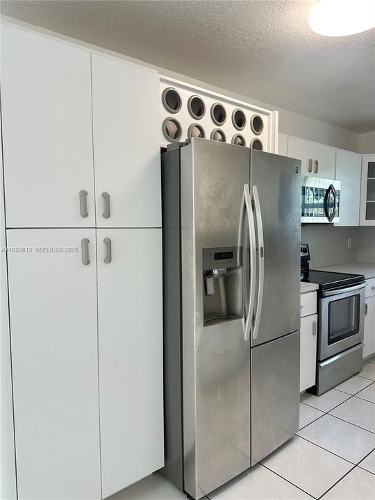 En Renta: $3,200 (3 camas, 2 baños, 2079 Pies cuadrados)