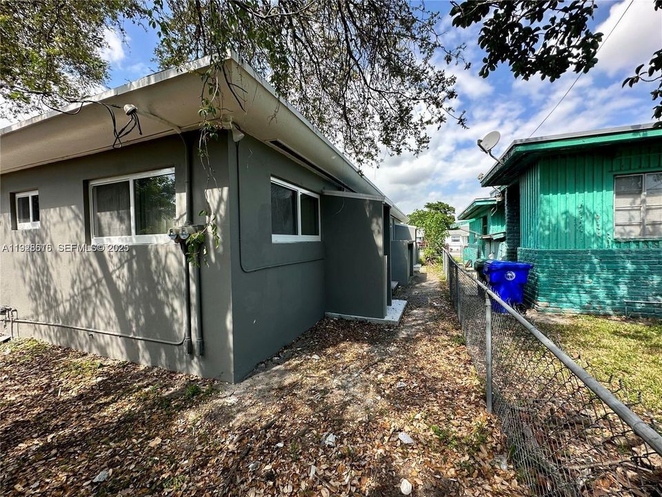 For Sale: $599,000 (0 beds, 0 baths, 1394 Square Feet)