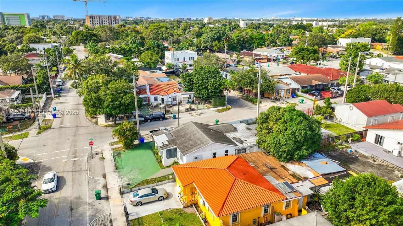 待售: $500,000 (4 贝兹, 2 浴室, 1574 平方英尺)