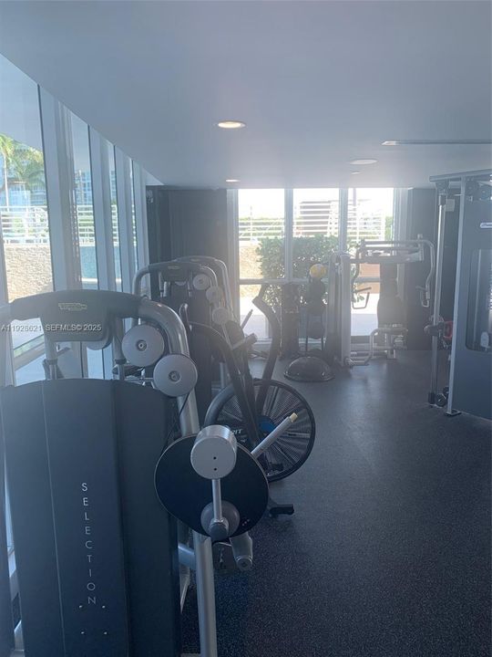 В аренду: $5,000 (1 спален, 1 ванн, 777 Квадратных фут)