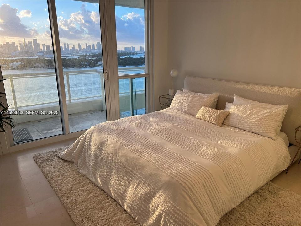 В аренду: $5,000 (1 спален, 1 ванн, 777 Квадратных фут)