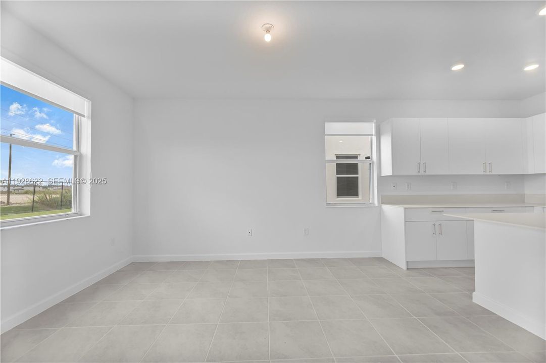 For Rent: $3,300 (4 beds, 2 baths, 0 Square Feet)