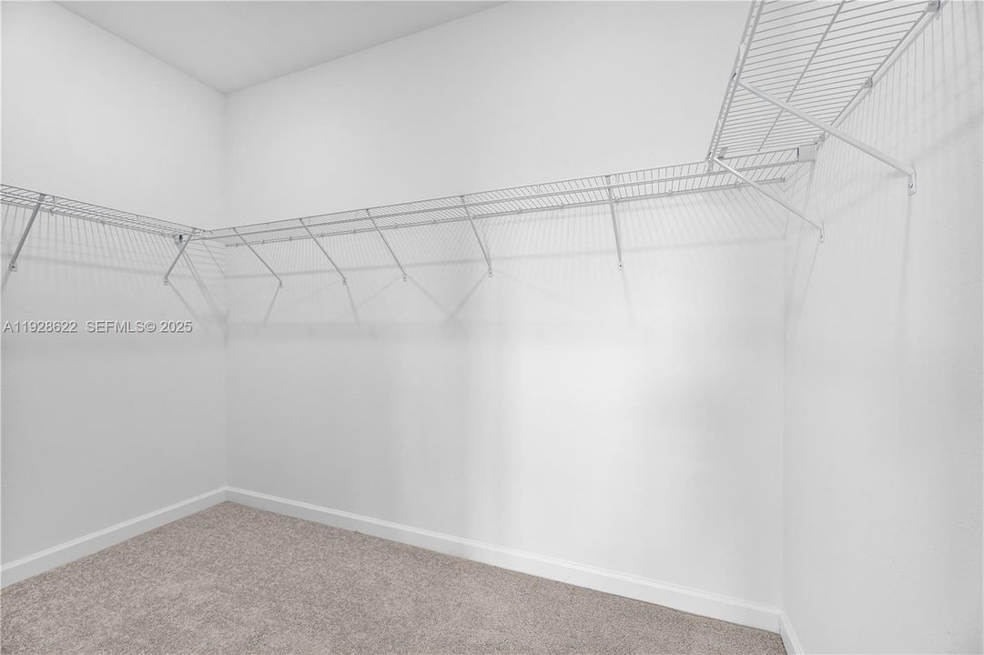 For Rent: $3,300 (4 beds, 2 baths, 0 Square Feet)