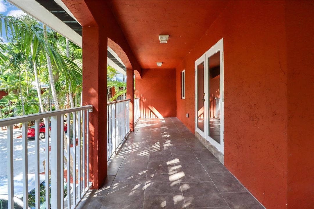 出租: $3,800 (3 贝兹, 2 浴室, 2262 平方英尺)