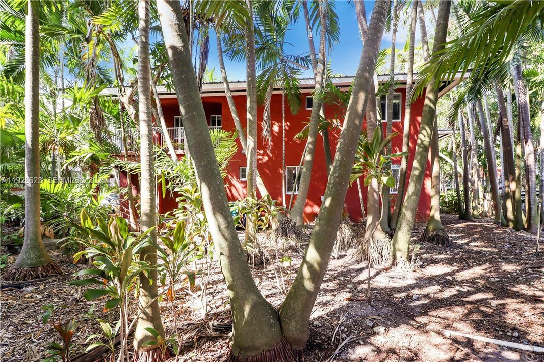 出租: $3,800 (3 贝兹, 2 浴室, 2262 平方英尺)