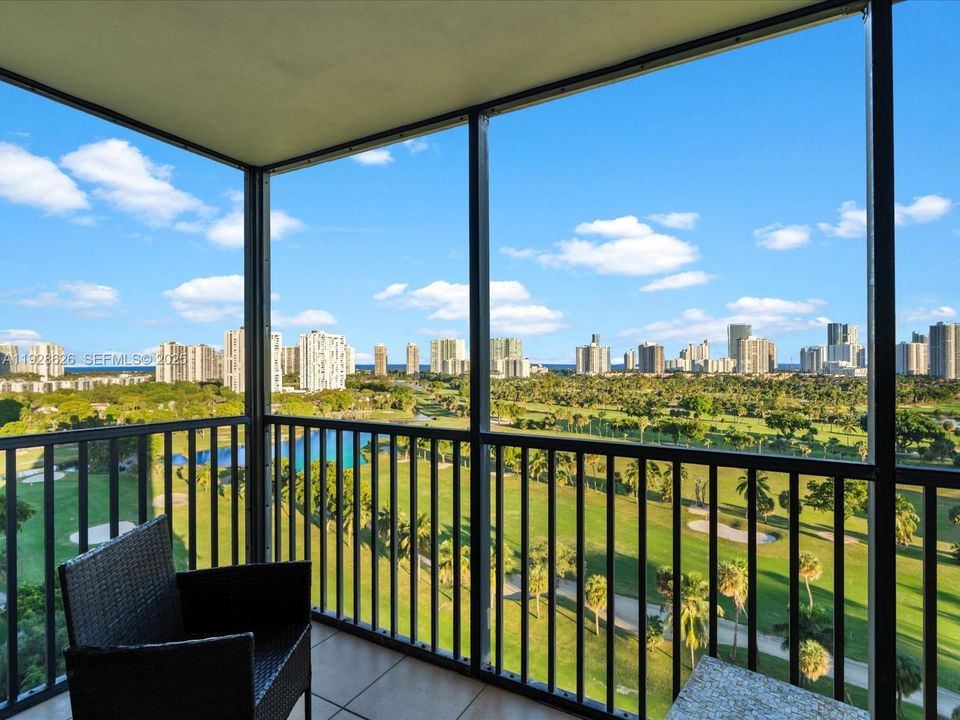 В аренду: $2,750 (2 спален, 2 ванн, 1157 Квадратных фут)