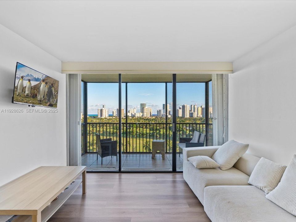 В аренду: $2,750 (2 спален, 2 ванн, 1157 Квадратных фут)