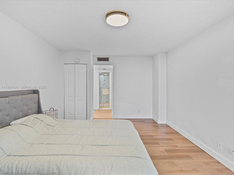 В аренду: $2,750 (2 спален, 2 ванн, 1157 Квадратных фут)