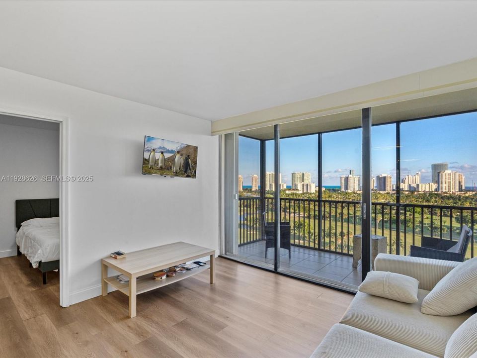 В аренду: $2,750 (2 спален, 2 ванн, 1157 Квадратных фут)