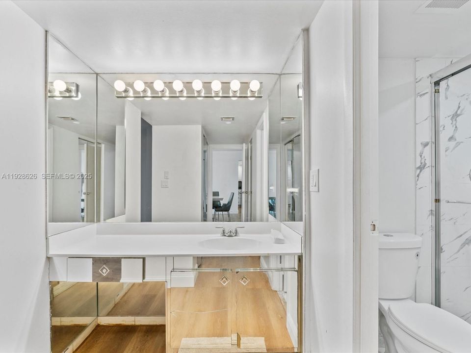 В аренду: $2,750 (2 спален, 2 ванн, 1157 Квадратных фут)