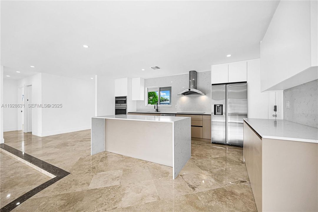 待售: $789,000 (3 贝兹, 3 浴室, 1560 平方英尺)