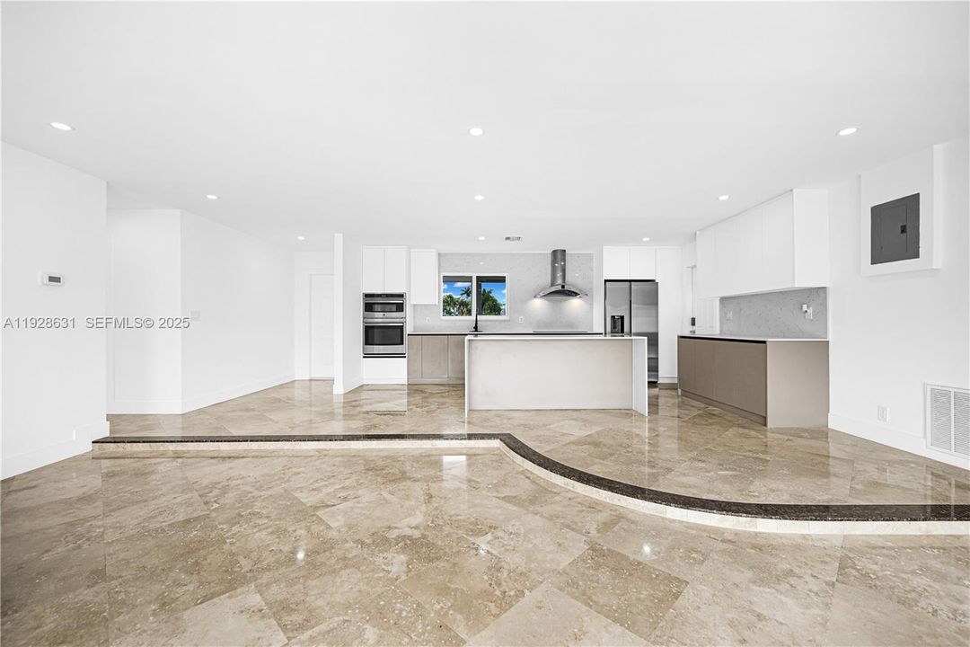 待售: $789,000 (3 贝兹, 3 浴室, 1560 平方英尺)