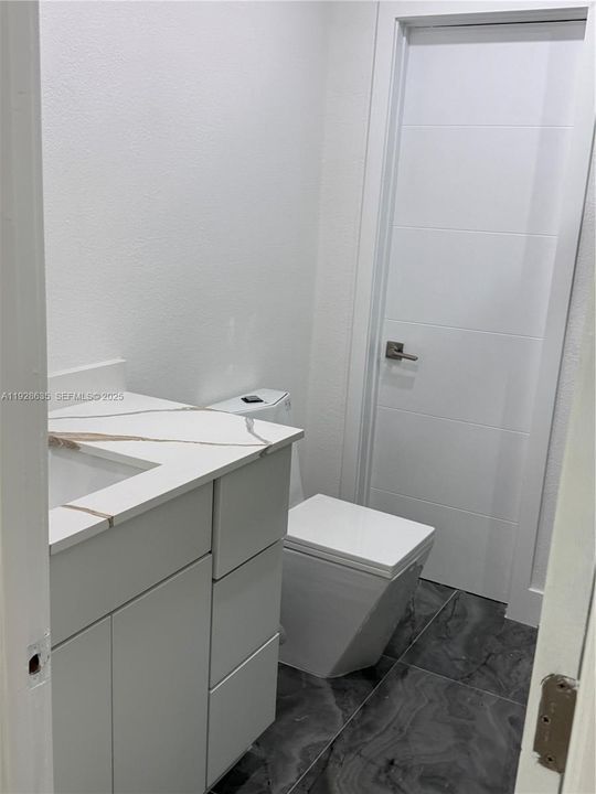 В аренду: $3,500 (3 спален, 2 ванн, 1769 Квадратных фут)