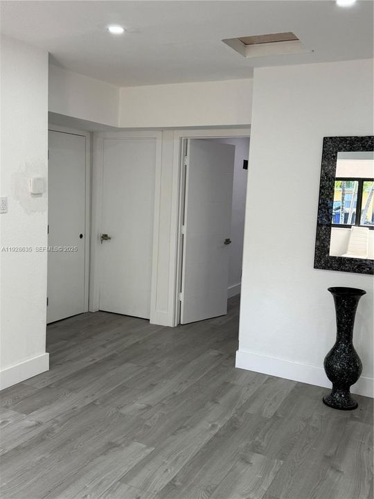 В аренду: $3,500 (3 спален, 2 ванн, 1769 Квадратных фут)