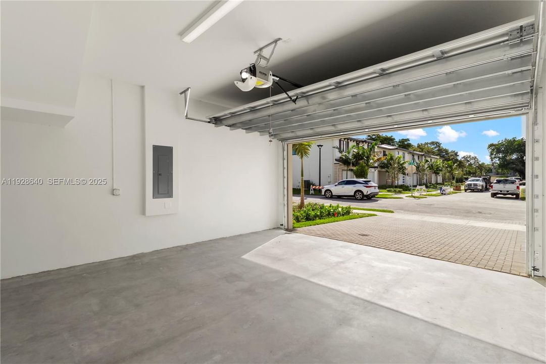 For Rent: $8,000 (4 beds, 4 baths, 0 Square Feet)