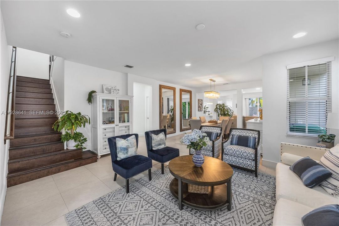 For Rent: $7,000 (5 beds, 5 baths, 3160 Square Feet)