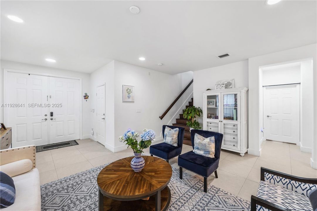 For Rent: $7,000 (5 beds, 5 baths, 3160 Square Feet)