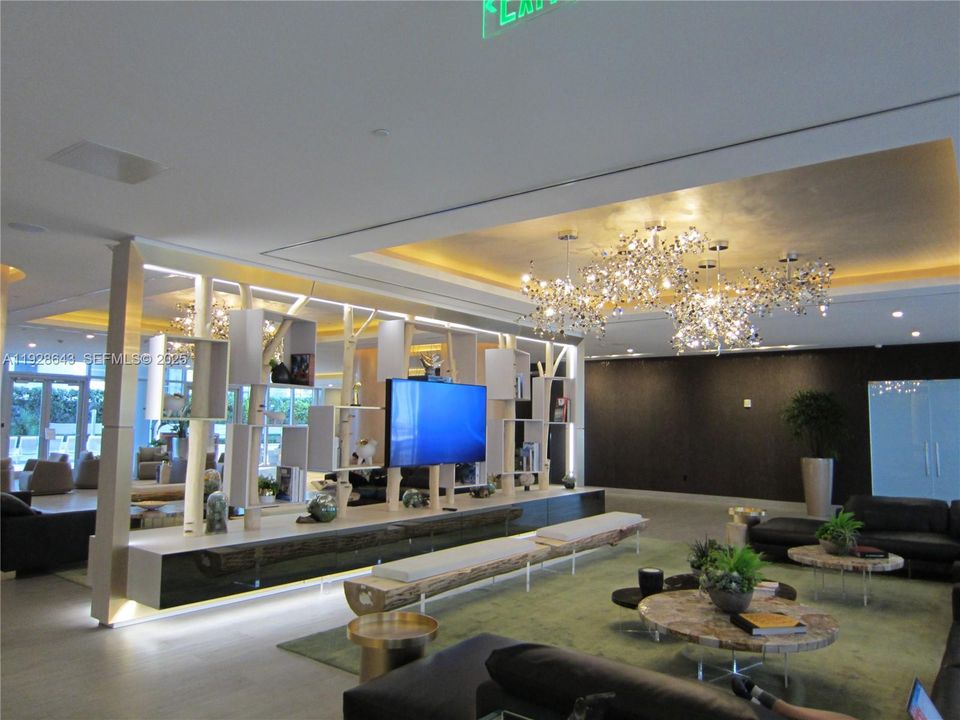 В аренду: $3,650 (1 спален, 1 ванн, 745 Квадратных фут)