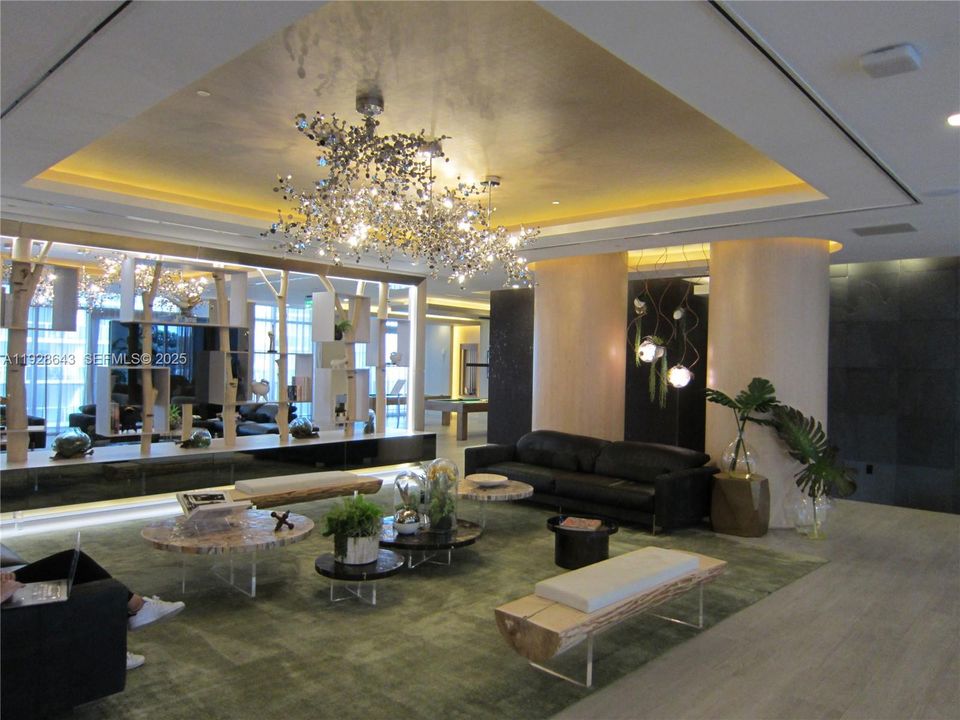 В аренду: $3,650 (1 спален, 1 ванн, 745 Квадратных фут)