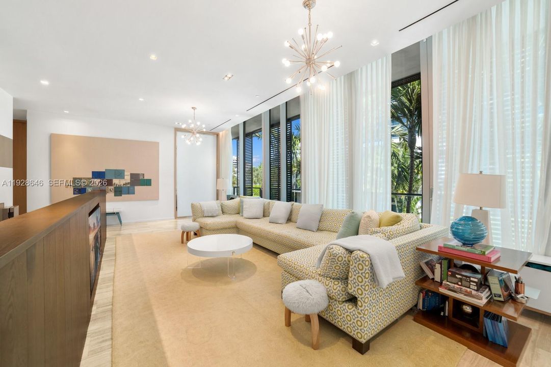 En Venta: $11,500,000 (7 camas, 5 baños, 5008 Pies cuadrados)