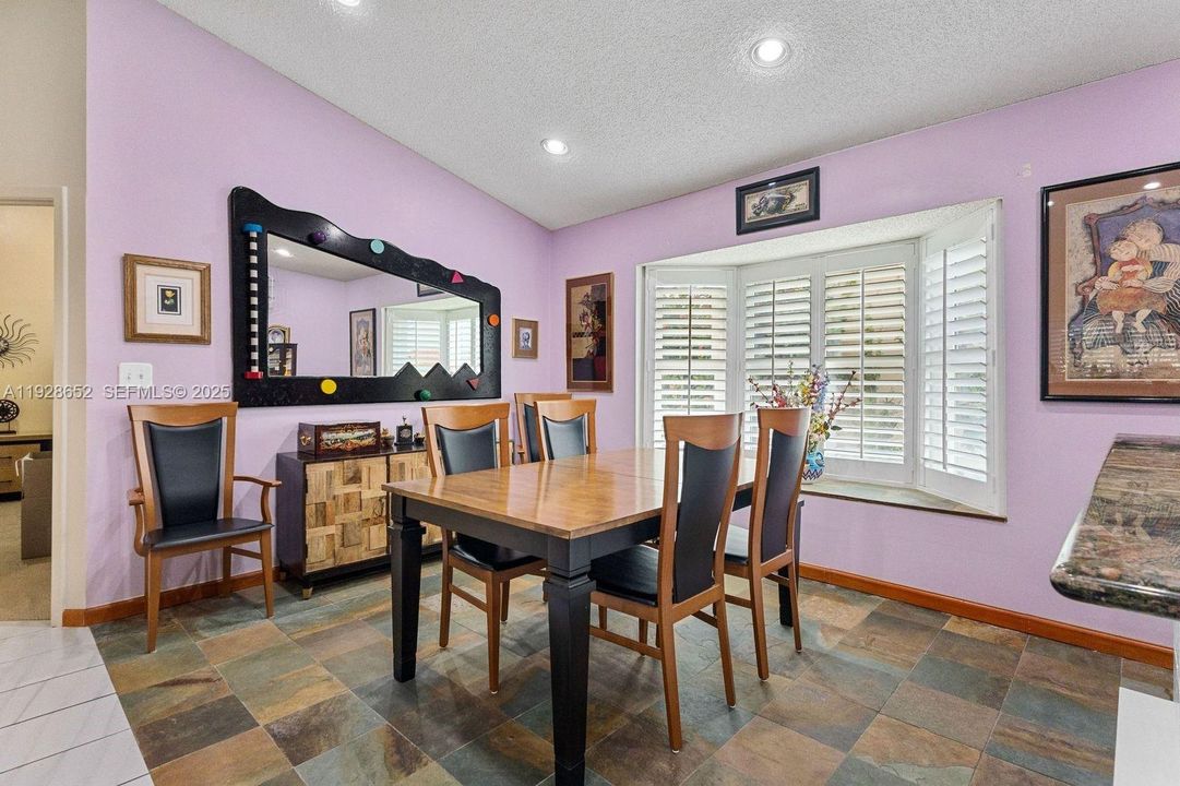 For Sale: $649,000 (3 beds, 2 baths, 1595 Square Feet)