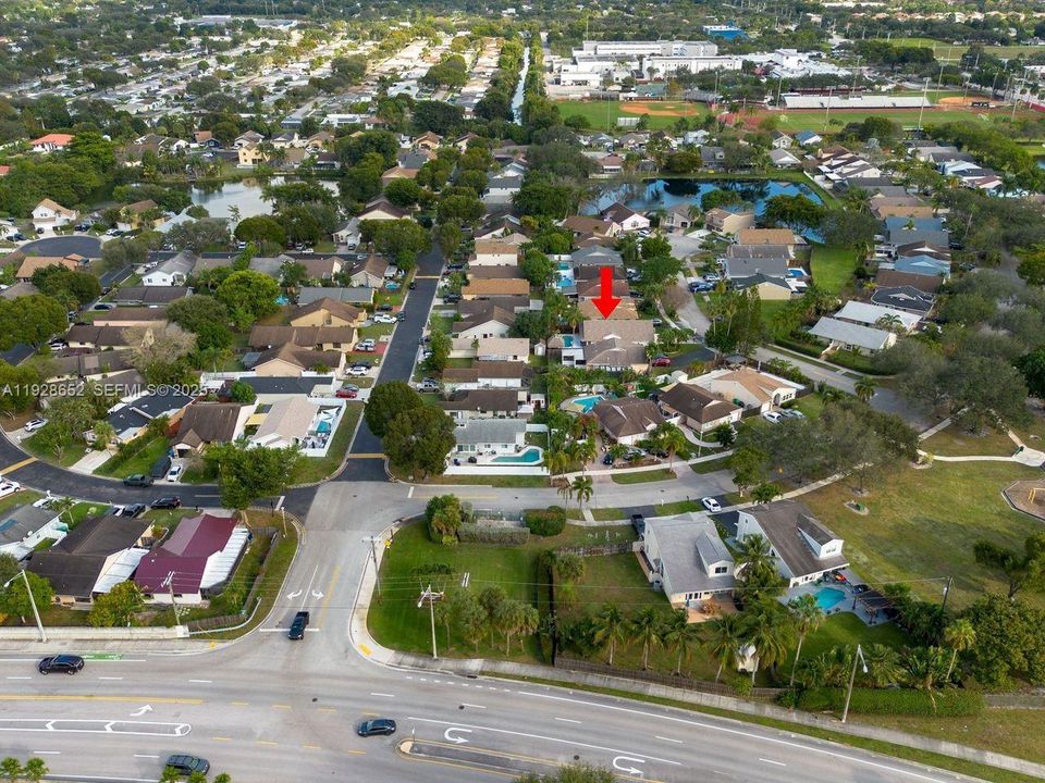 For Sale: $649,000 (3 beds, 2 baths, 1595 Square Feet)