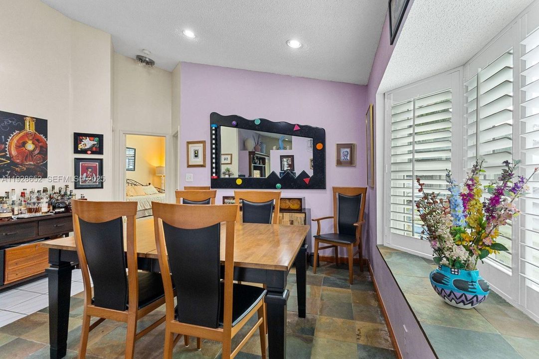 For Sale: $649,000 (3 beds, 2 baths, 1595 Square Feet)