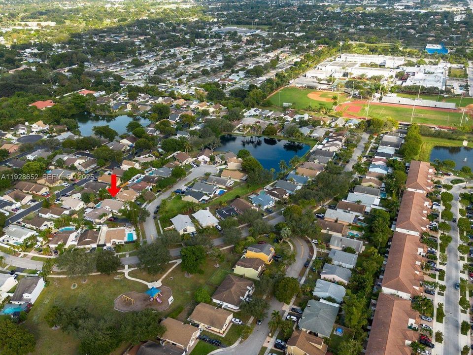 For Sale: $649,000 (3 beds, 2 baths, 1595 Square Feet)