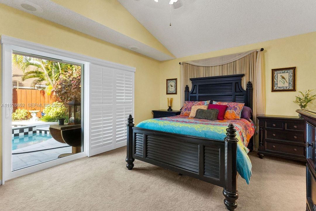 For Sale: $649,000 (3 beds, 2 baths, 1595 Square Feet)