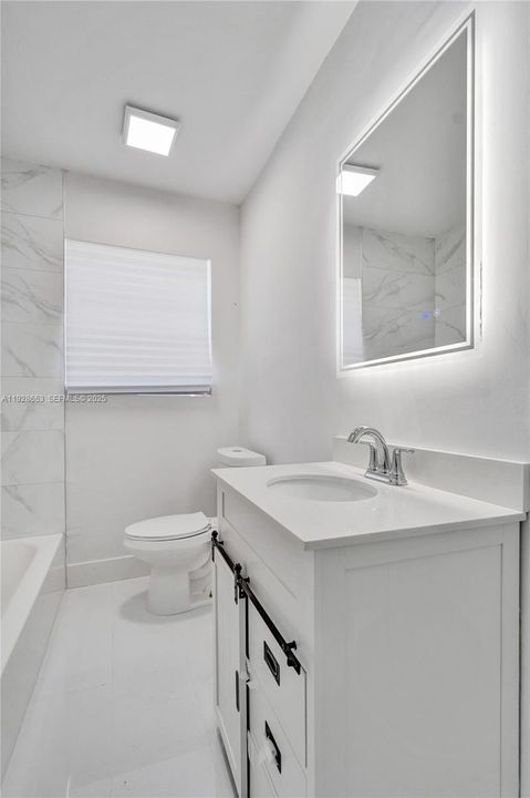 На продажу: $799,999 (4 спален, 3 ванн, 1368 Квадратных фут)