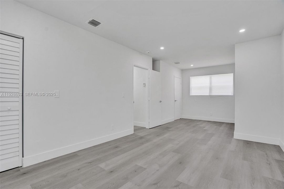 На продажу: $799,999 (4 спален, 3 ванн, 1368 Квадратных фут)