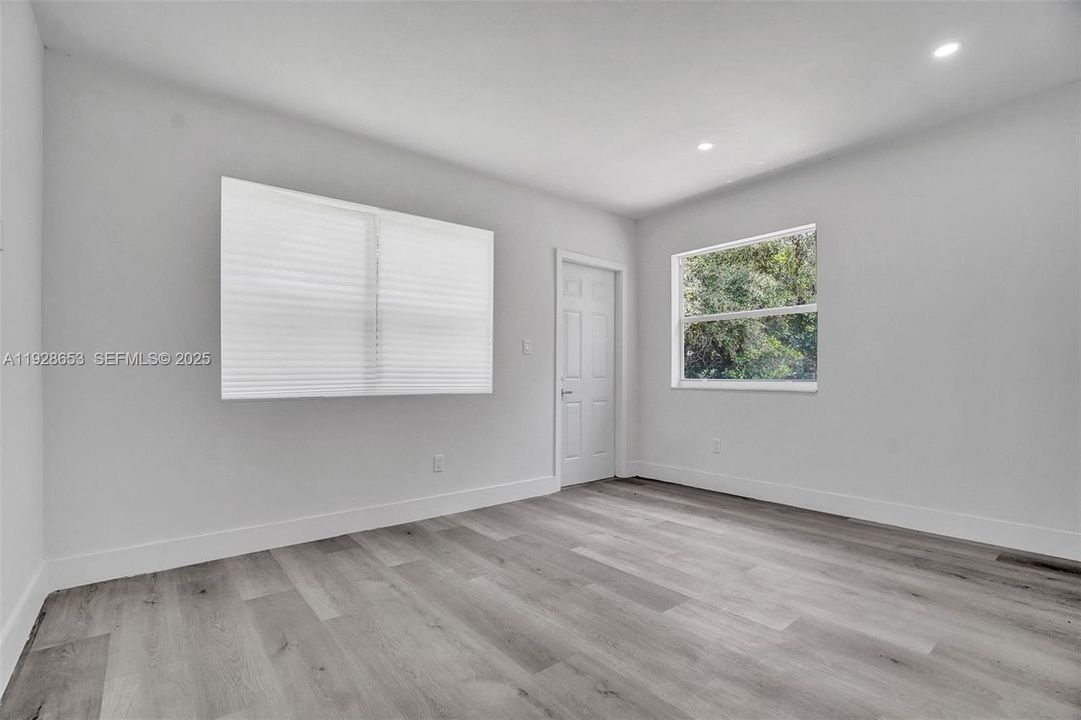 На продажу: $799,999 (4 спален, 3 ванн, 1368 Квадратных фут)